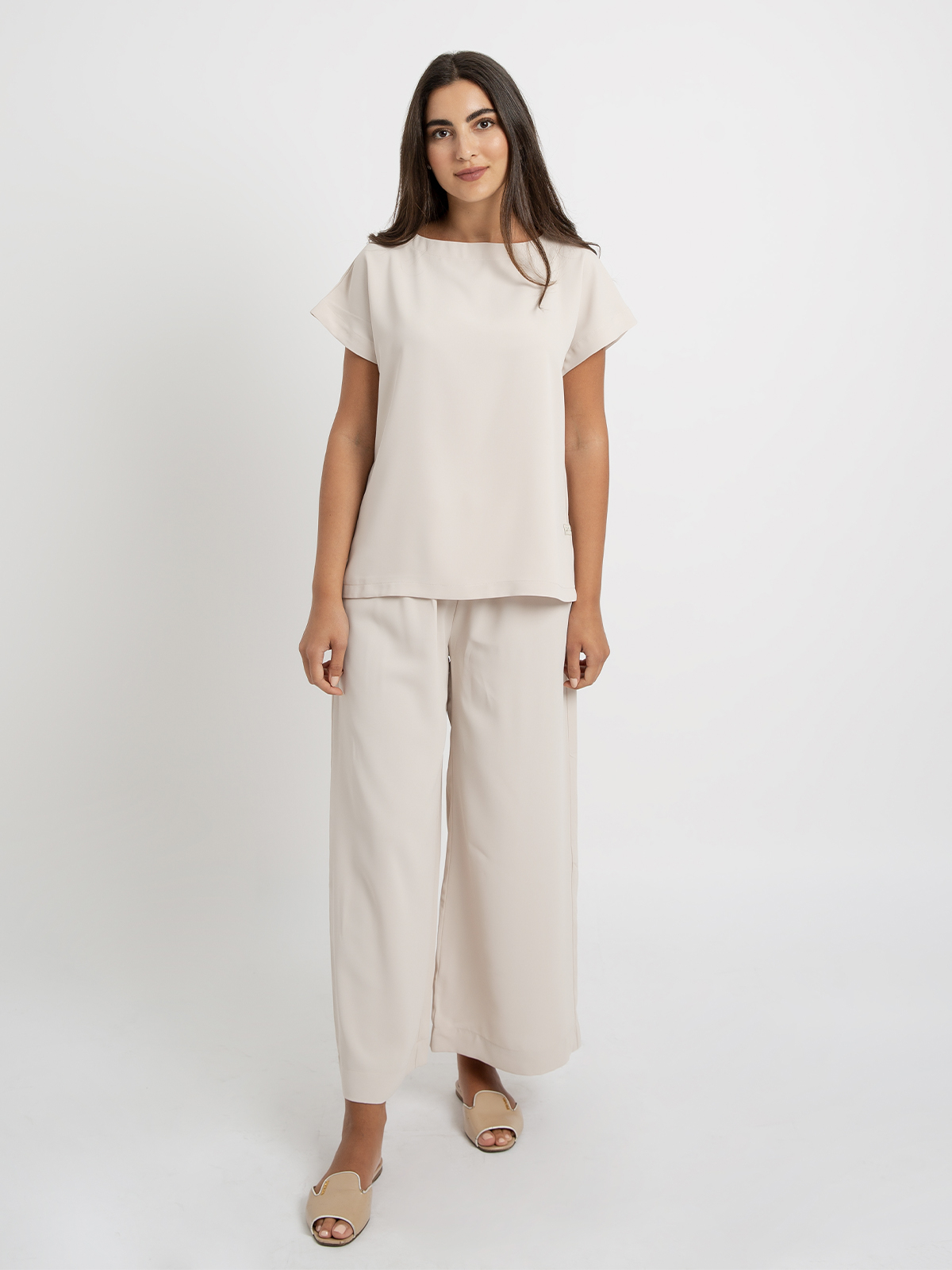 32404ss0625chpllbe-1-base-1.jpg طقم خفيف بيج فاتح - الصورة 1